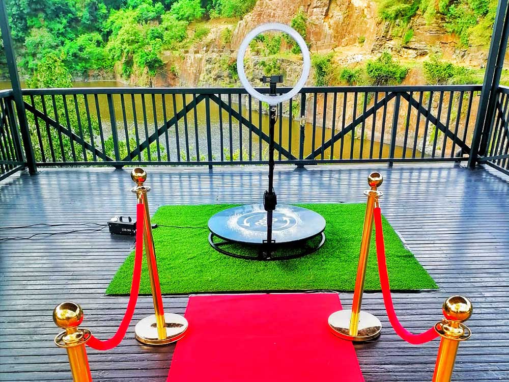 360 Photo Booth Hire cover image