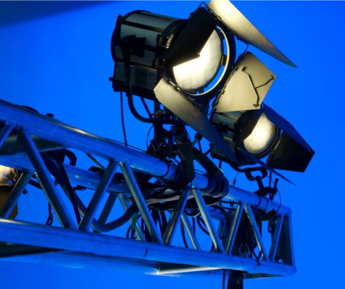 Truss with professional stage lighting fixtures
