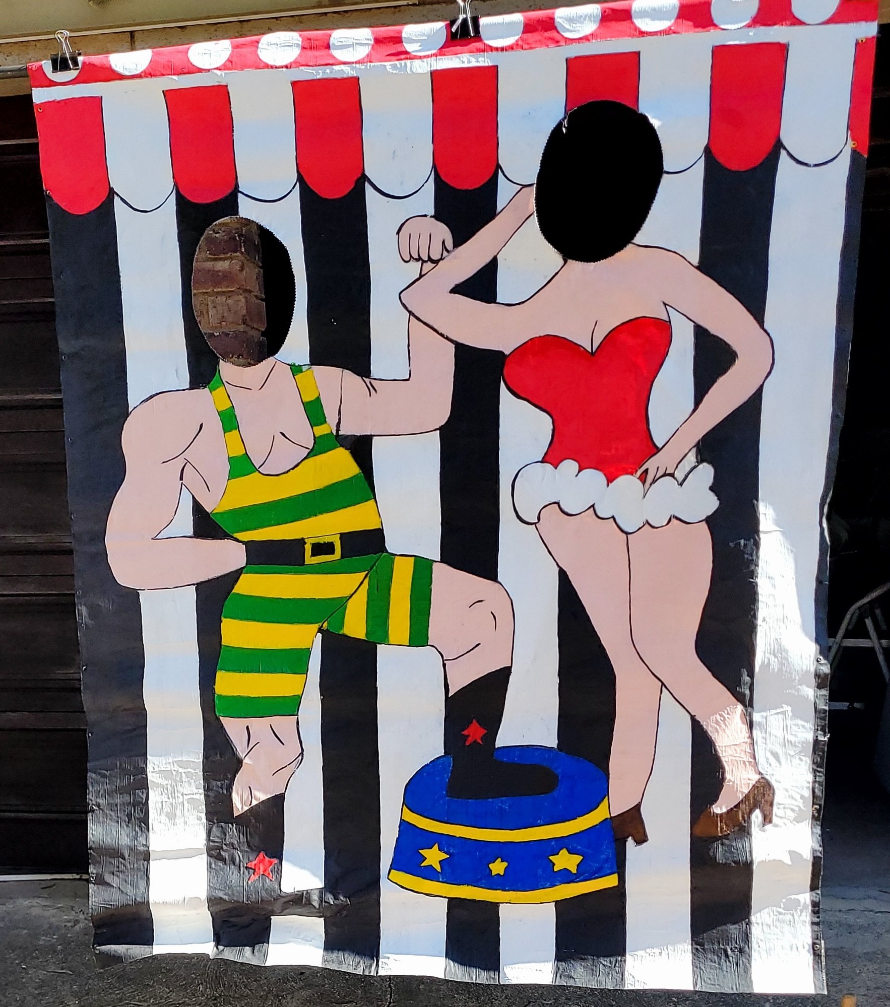 Carnival-themed photo cutout with two characters.