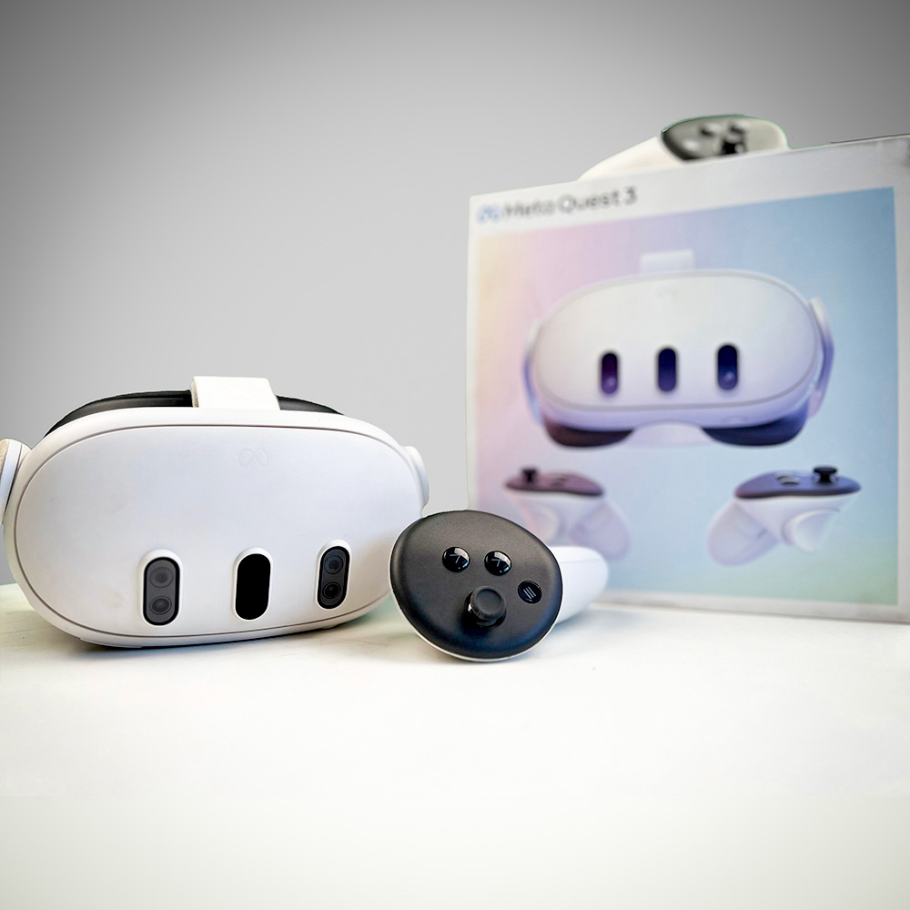 Oculus Quest 3 headset with controllers and packaging